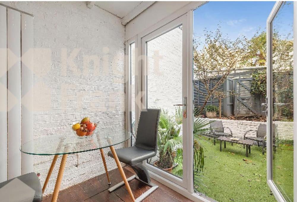 לונדון Earls Court Spacious Apartment מראה חיצוני תמונה
